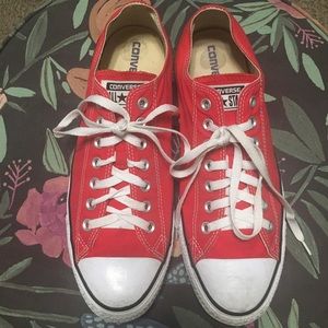 Red converse size 10.5 men’s women’s 12.5